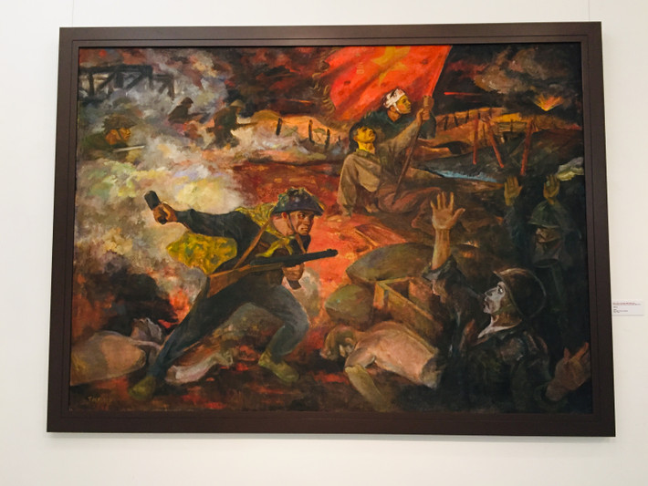 Tác phẩm tranh sơn dầu “Đánh vào trung tâm Điện Biên Phủ” của Thế Vỵ sáng tác năm 1966.