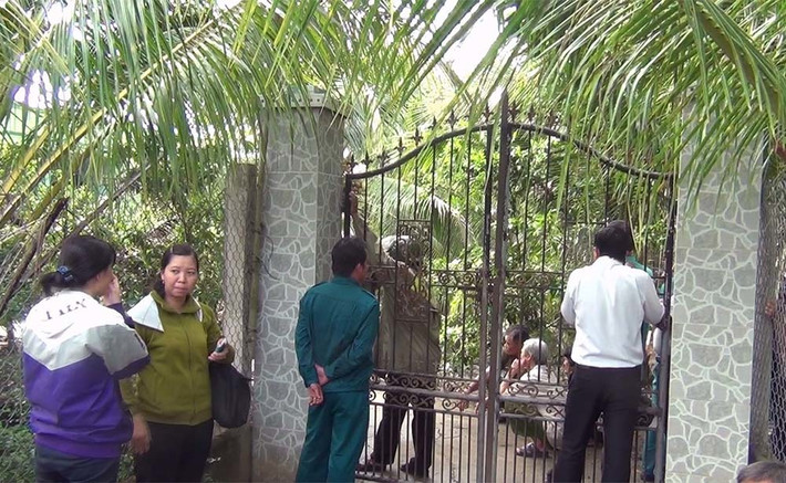 4. Giết 3 người vì ghen vợ ngoại tình: Sáng 3/4/2019, TAND tỉnh Tiền Giang mở phiên toà xét xử sơ thẩm đối với bị cáo Nguyễn Đăng Khoa (32 tuổi, ngụ xã Tân Nhuận Đông, huyện Châu Thành, tỉnh Đồng Tháp) về tội Giết người.