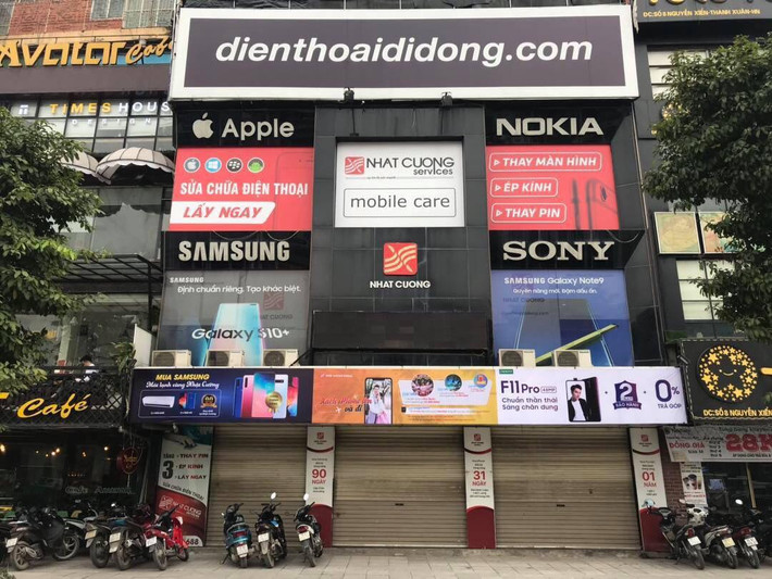 Các cửa hàng của Nhật Cường mobile tại Hà Nội đồng loạt đóng cửa.