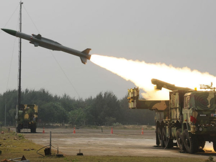 Tờ Times of India cũng cho biết thêm, trong khi các quốc gia khác chỉ muốn mua các hệ thống Akash có sẵn do Ấn Độ chế tạo, Việt Nam nhiều khả năng mong muốn phía đối tác chuyển giao luôn cả công nghệ sản xuất các tổ hợp này. Bên cạnh đó, phía ta cũng đặc biệt quan tâm đến hệ thống Akash-NG (Next Generation) hiện đang được Ấn Độ hoàn thiện.
