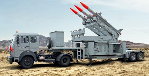Đồng thời, người đứng đầu lực lượng phòng không Iran cho biết, việc huấn luyện lực lượng phòng không chống lại máy bay không người lái đã được đặc biệt chú trọng. Iran lo ngại rằng, để tránh thương vong, quân đội Israel và Mỹ sẽ sử dụng số lượng lớn máy bay không người lái đến tiến công Iran. Ảnh: Một hệ thống phòng không của Iran - Nguồn: IRNA.