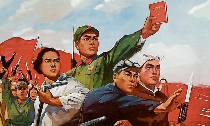 Khi nước Trung Hoa mới được thành lập năm 1949, rõ ràng các loại vũ khí Trung Quốc tự làm được không đủ năng lực để cạnh tranh với Mỹ hoặc Liên Xô. Thậm chí cuộc Đại Cách mạng Văn hóa, đã kìm hãm công nghệ và nghiên cứu khoa học, khiến Trung Quốc thậm chí còn bị tụt hậu xa hơn.