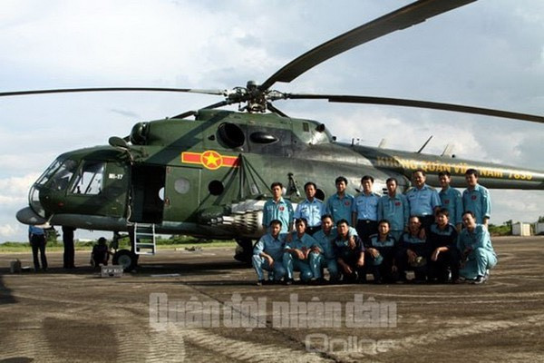 Thay vào đó, các trực thăng vận tải Mil Mi-8/17 được sử dụng cho cả nhiệm vụ vũ trang tấn công mặt đất chi viện đội hình lục quân ta tấn công trong một số trường hợp để thay thế cho nhiệm vụ của những chiếc Mi-24.