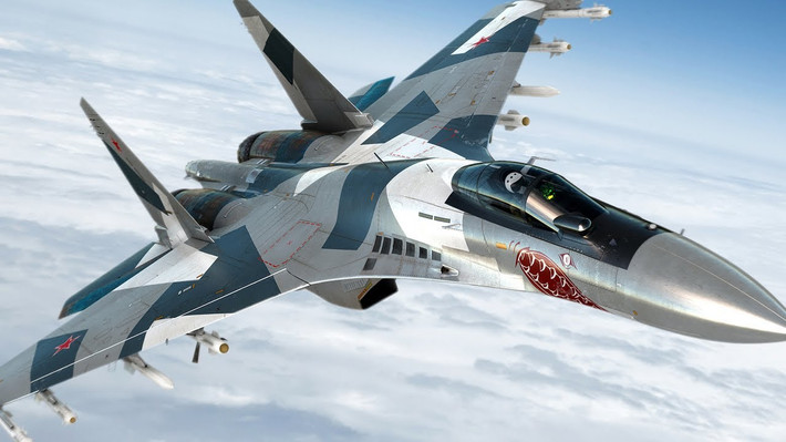 Là một mẫu phát triển từ Su-27, chiến đấu cơ Su-35 đã tương đối hoàn thiện về công nghệ, sau khi sử dụng một phần công nghệ của máy bay chiến đấu tàng hình Su-57; mặc dù không có tính năng tàng hình, nhưng tính năng chiến đấu của Su-35 rất tiên tiến. Nguồn: Topwar