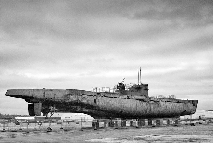 Vì vậy Hải quân Đức quốc xã quy định, tàu ngầm U-boat chỉ được phép nổi lên mặt nước, khi điều kiện trên mặt biển an toàn tuyệt đối, khi đó cho phép thủy thủ đoàn di chuyển trên boong, thậm chí được phép tắm rửa.