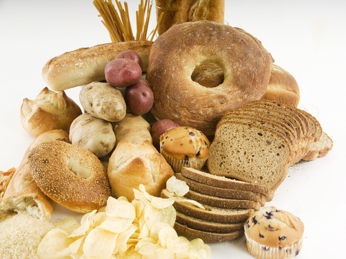 Carbohydrate tinh chế. Carbohydrate tinh chế có chỉ số glycemic (GI) cao hơn so với carbs chưa tinh chế, gây đầy hơi và khó tiêu.
