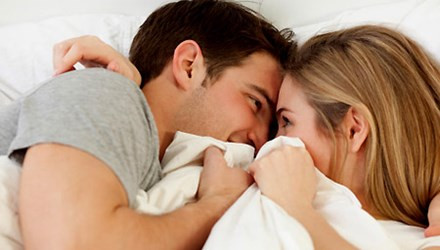 Điều này bị phụ nữ gọi là “háo sắc”, nhưng đối với đàn ông thì nó là một hiện tượng khá bình thường.