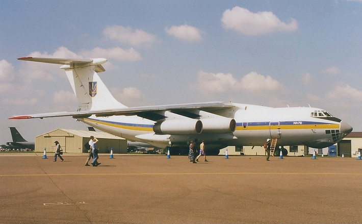 Hơn nữa, Tu-160 và Il-78 Ukraine về cơ bản nhận được tất cả những trang bị hiện đại nhất của Liên Xô. Ngoài ra, Kiev còn được thừa hưởng một lượng đáng kể và là phần tốt nhất của các vũ khí khác từ Lực lượng Phòng không và Không quân Liên Xô.