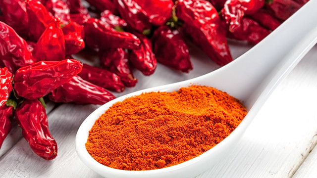 Các hợp chất trong ớt cayenne có tác dụng giảm viêm, giúp kiểm soát cơn đói và tăng tốc độ trao đổi chất. Ảnh: sendo.