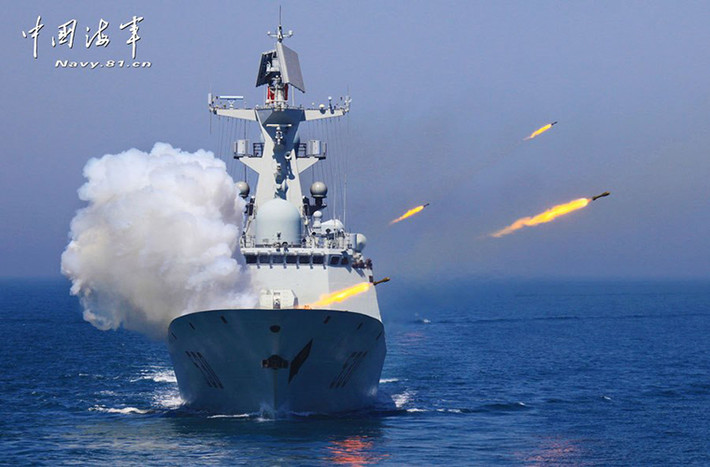 Type 054A có lượng giãn nước tối đa hơn 4.000 tấn, dài hơn 130m. Được trang bị tới 4 động cơ diesel Shaanxi 16 PA6 STC mẫu tàu khu trục này có thể di chuyển với vận tốc 27 hải lý/giờ cùng tầm hoạt động gần 15.000km.