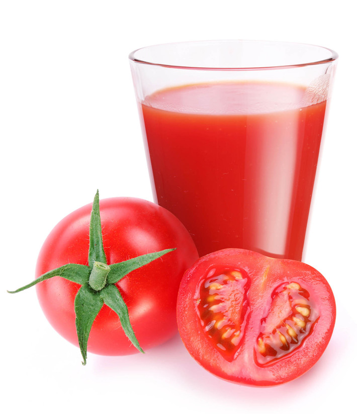 Nước ép cà chua. Theo nhiều nghiên cứu, uống nước ép cà chua giúp da bạn khỏe mạnh, giảm mụn trứng cá, ngăn ngừa tổn thương tế bào da. Do vậy, hãy uống nước ép cà chua vào buổi sáng để có làn da khỏe mạnh.