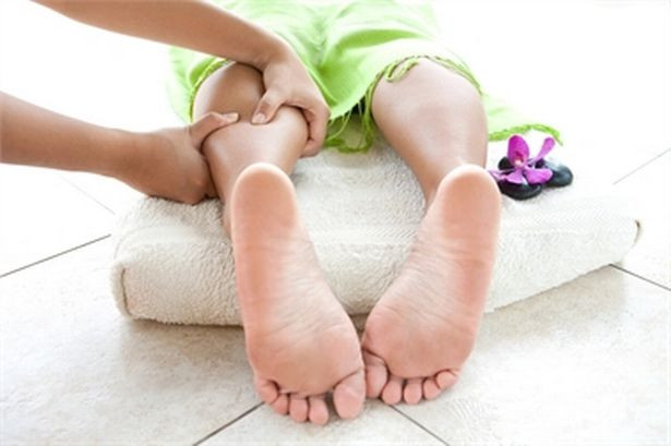 Các động tác miết dài kết hợp với xoa bóp nhẹ giúp giải tỏa sự căng cơ, co cơ, giảm đau và làm đẹp da nhờ máu lưu thông tốt hơn, thậm chí có thể giúp kéo lại sức khỏe sau chấn thương.
