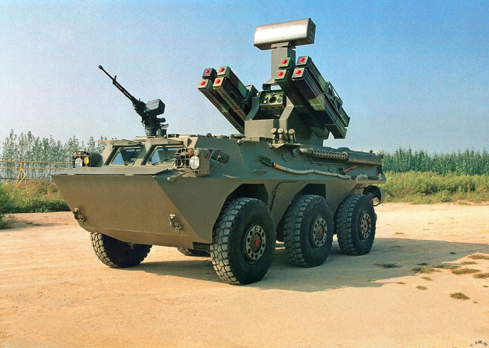 Cuối cùng là tổ hợp phòng không Yitian được phát triển bởi Công ty Norinco, có khả năng tiêu diệt mục tiêu trên không ở cự ly tới 6km với độ cao 4km, xác suất tiêu diệt 1 mục tiêu đơn lẻ là 0,5 - 0,7. Nguồn ảnh: Military-today.