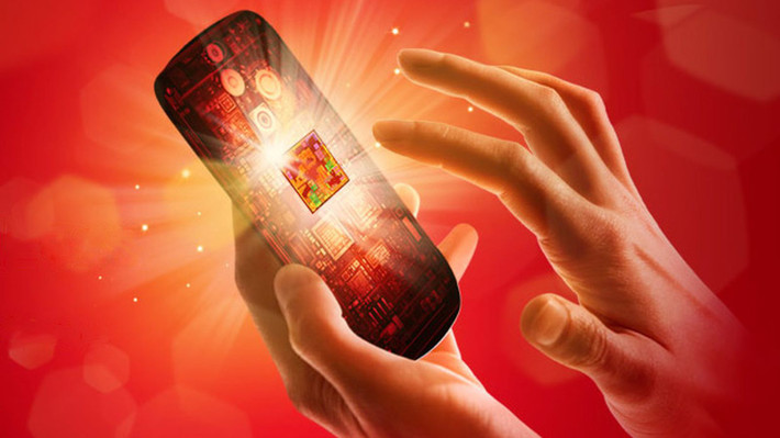 Mặc dù chưa được công bố chính thức nhưng Snapdragon 835 được tiết lộ là vi xử lý 8 nhân tốc độ 2.2 GHz. Snapdragon 835 được sản xuất trên quy trình 10 nm FinFET của Samsung, hỗ trợ công nghệ sạc nhanh Quick Charge 4.0 giúp duy trì thời lượng pin lên đến 5 giờ trong vòng 5 phút sạc.