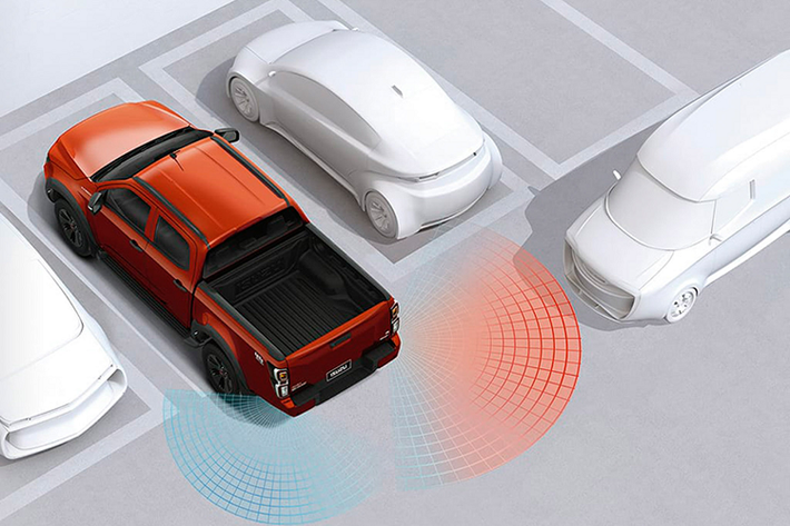 Ngoài thiết kế đẹp mắt, D-Max còn mang tính khí động học cao hơn khi nó đã được thử nghiệm tại các hầm gió tại Viện nghiên cứu kỹ thuật đường sắt Nhật Bản (Japan Railways’ (JR) Railway Technical Research Institute).