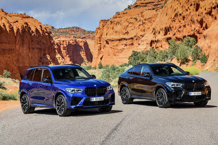 Bên dưới nắp ca-pô BMW X5 và X6 M mới là đối động cơ V8 dung tích 4.4L tăng áp công nghệ TwinPower Turbo sản sinh công suất tối đa 600 mã lực và mô-men xoắn cực đại 750Nm. Sức mạnh được truyền xuống bốn bánh (thiên cầu sau) với khoá vi sau cầu sau Active M Differential, thông qua hộp số tự động 8 cấp M Steptronic.