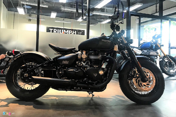 Triumph Bobber Triumph Bobber là một trong những mẫu xe môtô retro nổi bật nhất của Triumph trong dòng modern classic, với thiết kế không thể nhầm lẫn với những mẫu xe khác.