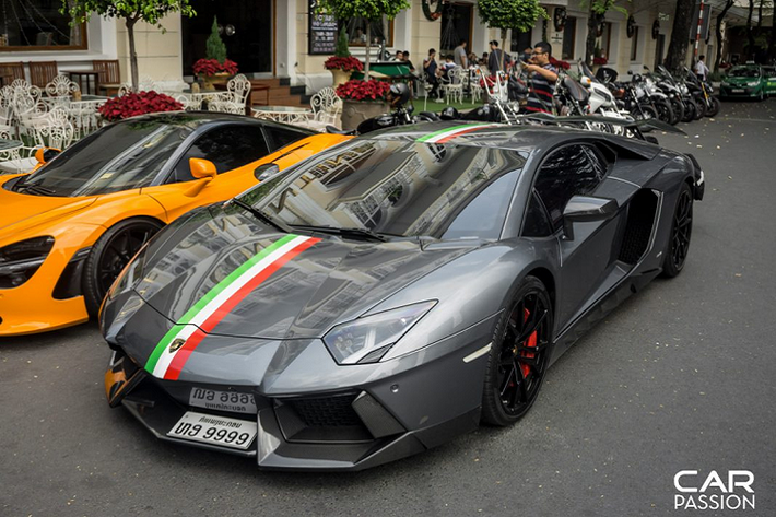 Tại thị trường Việt Nam, gói độ Novitec Torado cũng được một thành viên CarPassion tại Hà Nội lựa chọn để nâng cấp cho chiếc siêu xe Lamborghini Aventador Roadster của mình, bên cạnh đó là hàng loạt những chi tiết độ hàng hiệu như bộ mâm Anrky màu vàng đồng cùng hệ thống ống xả Frequency Intelligent Exhaust phiên bản giới hạn.