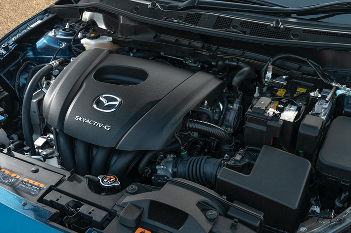 Bên cạnh đó, mẫu xe Mazda2 2020 hatchback nhỏ gọn này còn xuất hiện thêm một tuỳ chọn động cơ Skyactiv-G 1.5 lít mạnh mẽ hơn với 89 mã lực, kết hợp cùng hộp số sàn hoặc tự động 6 cấp.