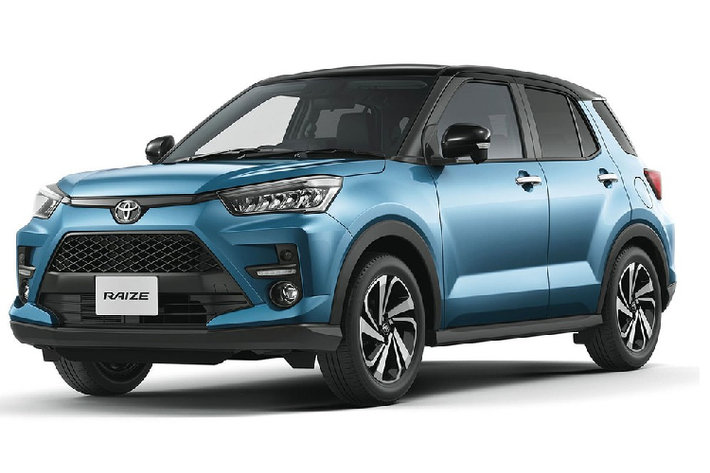 Ngoài ra, Toyota Raize 2020 còn được trang bị hốc góc cạnh, chứa đèn sương mù trước và dải đèn LED định vị ban ngày nằm ngang. Trong khi đó, cụm đèn pha của Toyota Raize 2020 có thiết kế giống với người anh em Daihatsu Rocky. Đèn pha của mẫu SUV cỡ B này dùng bóng LED và tích hợp với đèn báo rẽ tuần tự.