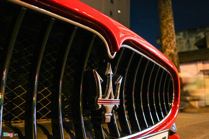 Xe cũng được hãng xe Maserati trang bị khung nhôm nguyên khối, nhờ đó giảm khối lượng xuống còn 1.780 kg.