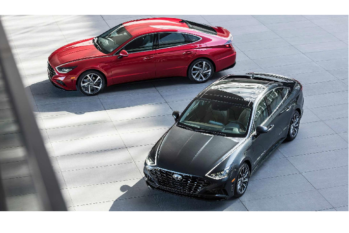 Mẫu xe Hyundai Sonata 2020 phiên bản SEL tiêu chuẩn sử dụng động cơ 4 xy-lanh thẳng hàng (I4) dung tích 2.5L hút khí tự nhiên cho công suất tối đa 191 mã lực và sử dụng kết hợp với hộp số tự động 8 cấp (8AT).