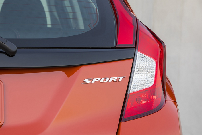 Cung cấp sức mạnh cho Honda Fit 2020 mới là động cơ hút khí tự nhiên i-VTEC 1.5L 4 xi-lanh cho công suất 130 mã lực, mô-men xoắn 155 Nm.