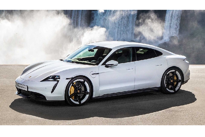 Xe điện Porsche Taycan lần đầu tiên được hãng xe Đức thực hiện. Mẫu xe chạy điện hoàn toàn này là một cột mốc lịch sử cho thấy khả năng thích nghi với xu hướng cực tốt của hãng xe Stuttgart. Nếu vẫn chỉ chăm chăm sản xuất 911 mà không đa dạng hóa dòng sản phẩm, nhiều khả năng thương hiệu Porsche đã lụi tàn vào giữa thập niên 90 của thế kỷ trước.