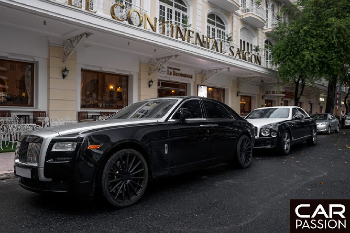 Tại thời điểm được mang về nước, giá xe Bentley Mulsanne Speed được chào bán chính hãng với mức hơn 20 tỷ đồng.