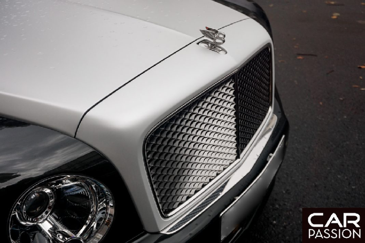 Bentley Mulsanne Speed sử dụng khối động cơ V8 tăng áp kép, có dung tích 6.775 lít, sản sinh công suất tối đa 530 mã lực tại vòng tua máy 4.200 vòng/phút và mô men xoắn cực đại đạt mức 1.100 Nm tại vòng tua máy 1.750 vòng/phút.