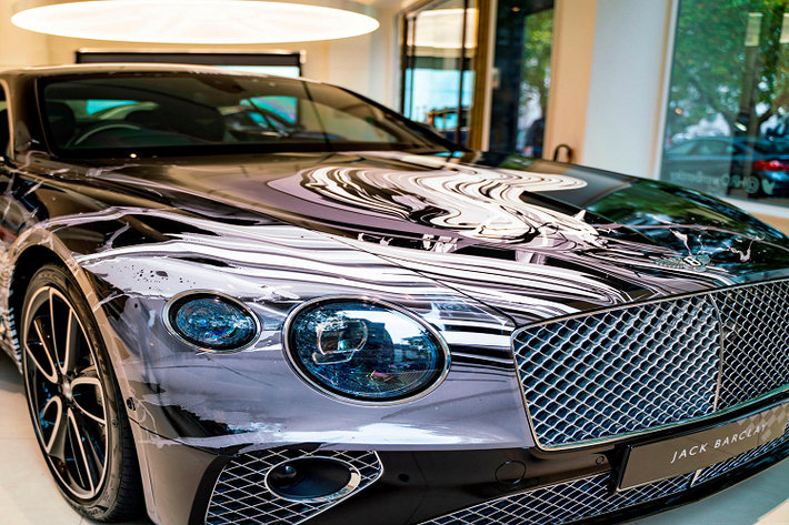 Giống như những chiếc xe sang Bentley Continental GT thông thường, sức mạnh của chiếc xe này được cung cấp bởi động cơ W12 tăng áp kép, dung tích 6.0 lít, sản sinh công suất 626 mã lực và mô-men xoắn lên tới 900Nm, cho phép chiếc xe sang trọng này có thể tăng tốc từ 0-100km/h chỉ trong vòng 3,7 giây và đạt vận tốc tối đa ở mức 333km/h.