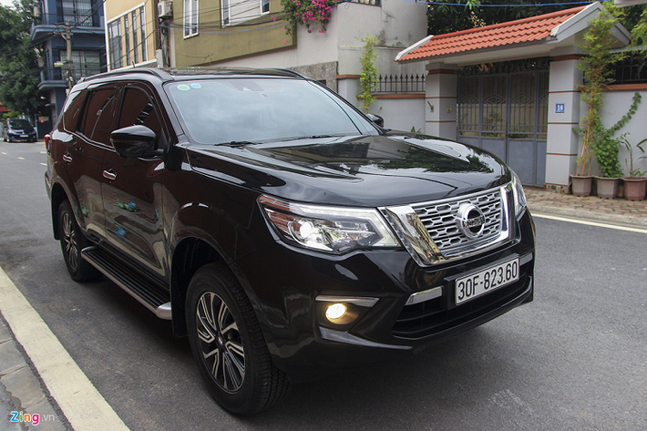 Một chủ nhấn ở quận Long Biên (Hà Nội) rao bán chiếc xe Nissan Terra V 2019, bản cao cấp nhất với giá 1,1 tỷ đồng. Chiếc xe chỉ mới đi được vài tháng, số kilomet trên đồng hồ chỉ hơn 2.000 km nên nội, ngoại thất xe đều còn mới. Xe đã qua sử dụng giúp người mua xe tiết kiệm được khá nhiều chi phí so với mua mới, khoảng gần 300 triệu đồng.