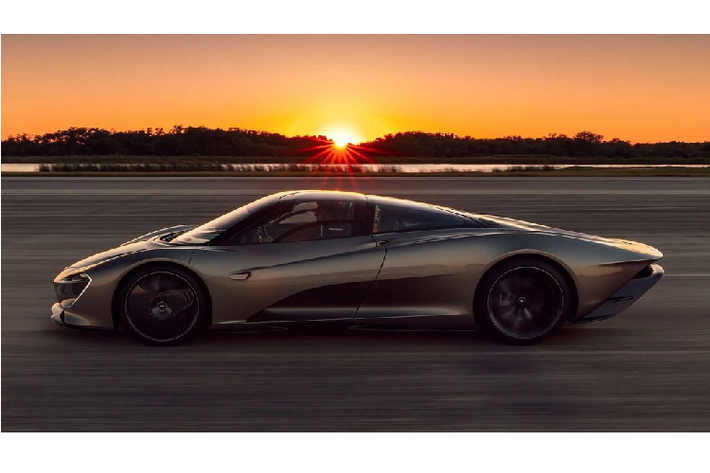 Cụ thể trong tuần qua, bản thử nghiệm của chiếc siêu xe McLaren Speedtail (hay XP2) đã chính thức cán mốc hơn 400 km/h tại đường chạy Johnny Bohmer Proving Ground trong Trung tâm Kennedy Space ở Florida, Mỹ. Mặc dù chưa được công nhận hợp pháp tại Mỹ, McLaren XP2 đã bỏ xa con số 386,4 km/h trước đó được thực hiện bởi chiếc F1 huyền thoại.