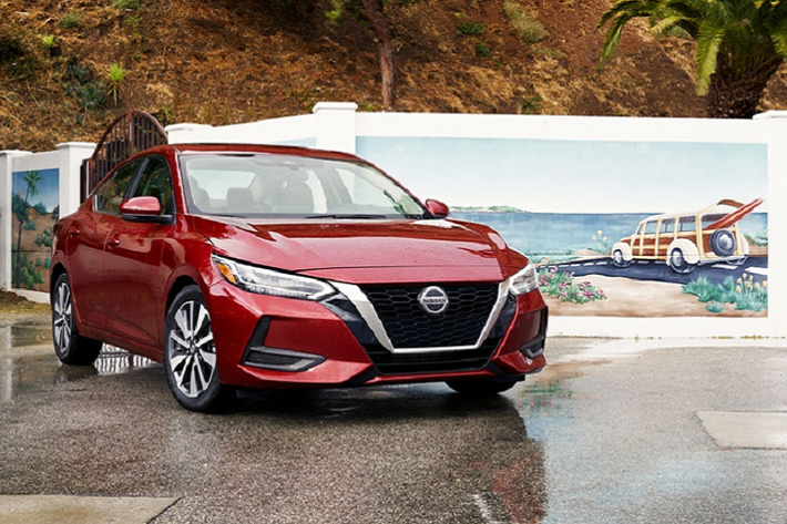 Nissan cho biết họ đã tập trung nhiều hơn đến chất lượng của Sentra, tất cả phiên bản đều trang bị công nghệ Nissan Safety Shield 360 bao gồm hệ thống hỗ trợ phanh tự động AEB với tính năng phát hiện chướng ngại vật, cảnh báo điểm mù, cảnh báo phương tiện cắt ngang, cảnh báo chệch làn đường, đèn pha chủ động và phanh lùi tự động.