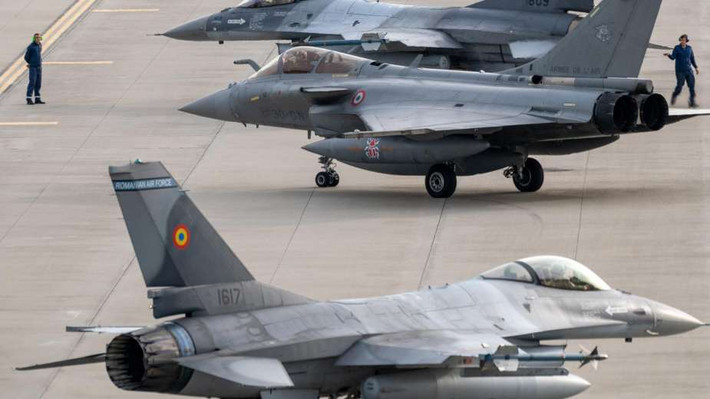 Từ ngày 4/3 đến ngày 9/3/2024, ba máy bay chiến đấu Rafale đã rời căn cứ không quân 118 ở Mont-de-Marsan đến Romania, đánh dấu một giai đoạn mới trong hợp tác quân sự giữa Pháp, Bỉ, Romania và Thổ Nhĩ Kỳ. Ảnh: Army Recognition.
