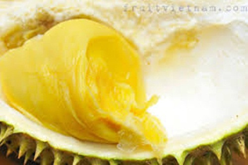 Sầu riêng. Tuy là loại trái cây dinh dưỡng cao và còn là loại thuốc chữa ho và bệnh ngoài da hiệu quả nhưng bạn cũng nên cẩn thận với thời điểm ăn sầu riêng. Với chỉ số đường huyết cao rất dễ khiến xơ vữa động mạch. Vì thế bạn không nên ăn nó vào ban đêm.