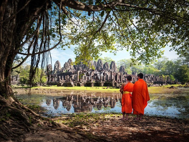 Siem Reap ở Campuchia có một trong những điểm tham quan cổ đại đông khách nhất thế giới: đền Angkor Wat. Được Lonely Planet chọn vào vị trí số 1 trên bảng xếp hạng các điểm du lịch tuyệt nhất thế giới, khu đền này là nơi lý tưởng để du khách chiêm nghiệm và tìm hiểu.