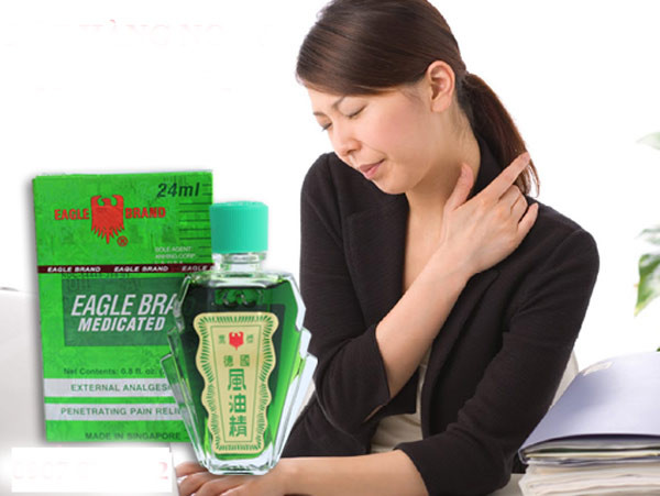 Bạn có thể bôi ngoài hoặc cho vào nước sôi để xông hơi, pha trong nước ấm để xúc miệng. Nhưng chúng lại có tác dụng phụ là gây nên xung huyết.