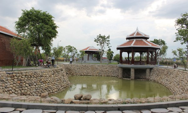 Khu lưu niệm ông Nguyễn Bá Thanh nằm tại nghĩa trang gia tộc xã Hòa Tiến (Đà Nẵng), hiện đang trong quá trình hoàn thiện để mở cửa đón người dân viếng thăm ông.