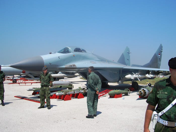 Các máy bay MiG-29 từ phía Belarus tặng được hiện đại hóa tại nhà máy máy bay ở Baranovichi của nước này, trong khi những chiếc do Nga chuyển giao được hiện đại hóa tại nhà máy sửa chữa máy bay quân sự Moma Stanojlovic ở Serbia, với sự tham gia của các chuyên gia Nga.