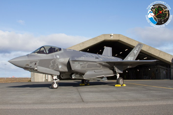Do đó, giá trị thông tin về F-35 là rất cao, đặc biệt là xét về quy mô trang bị loại chiến đấu cơ này, không chỉ trong Quân đội Mỹ mà còn ở nhiều quốc gia đồng minh khác của Mỹ.