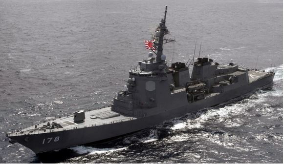 Tàu Atago được trang bị 96 giếng phóng tên lửa phóng thẳng đứng Mk.41; mỗi giếng chứa một tên lửa đất đối không SM-2, tên lửa đánh chặn tên lửa đạn đạo SM-3 hoặc tên lửa chống ngầm ASROC.