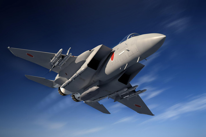Mặc dù là một thiết kế cũ, nhưng F-15J vẫn là một thách thức lớn đối với Không quân Trung Quốc (PLAAF); và sau hơn ba thập kỷ phục vụ, F-15J vẫn được cho là ngang ngửa, với bất kỳ máy bay chiến đấu hiện đại nhất hiện nay của Trung Quốc.