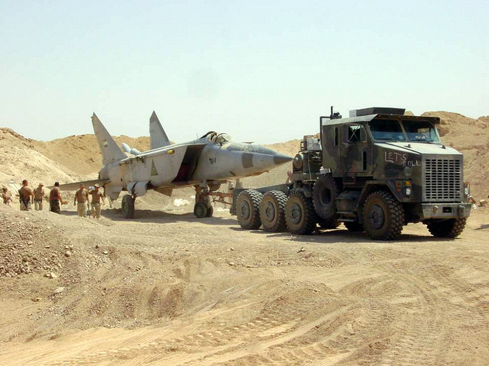 Tuy nhiên, tình trạng rối loạn của hệ thống phòng không Iraq và các máy bay MiG-25 của Iraq chưa thực sự sẵn sàng chiến đấu vì vậy không thể tạo ra mối đe dọa đối với lực lượng tấn công Israel.