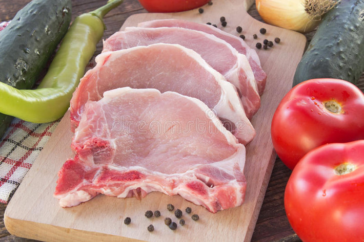 Tuy nhiên, bạn chỉ nên áp dụng phương pháp này khi làm món luộc, còn khi chế biến món khác thì vẫn nên thêm gia vị vào. Ảnh: DT.