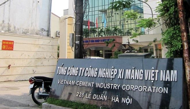 Ông từng đảm nhiệm các chức vụ Tổng giám đốc Tổng công ty Xi măng Việt Nam, thành viên Hội đồng thành viên Tổng công ty Xi măng Việt Nam; Chủ tịch Hội đồng thành viên Tổng công ty Xi măng Việt Nam; Bí Thư Đảng ủy Tổng công ty; Ủy viên Ban Thường vụ Đảng ủy Khối doanh nghiệp Trung ương.