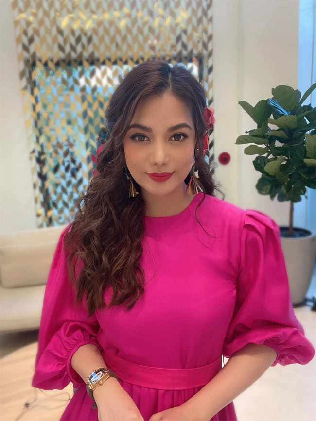 Năm 2014, người đẹp sinh năm 1976 thành lập công ty TNA Entertainment và cô là nhà đầu tư kiêm diễn viên chính của loạt phim điện ảnh bom tấn như “Hương Ga”, “Truy sát”, “Vệ sĩ Sài Gòn”… (Ảnh: FBNV)