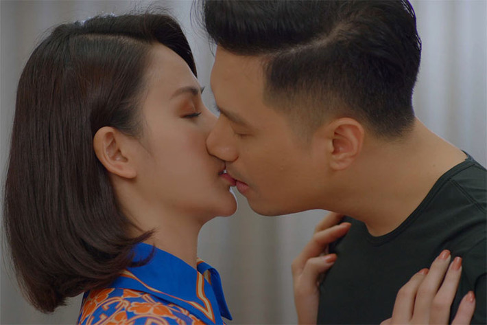 Bắt đầu từ ghét rồi đến yêu nhau, cặp đôi Hoàng – Minh (Việt Anh – Lương Thu Trang) trong "Hướng dương ngược nắng" mang lại cho khán giả nhiều tình huống hài hước và lôi cuốn từ đầu tới cuối. (Ảnh: toquoc.vn)