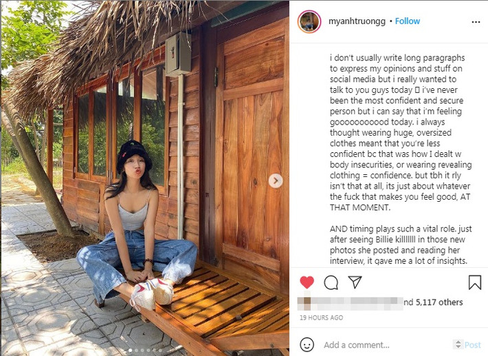 Là người nổi tiếng lại có ảnh hưởng với giới trẻ nên hành động của Mỹ Anh bị chỉ trích phản cảm. Tuy vậy, con gái 19 tuổi nhà Mỹ Linh - Anh Quân bày tỏ quan điểm với hy vọng rằng mọi người sẽ dần loại bỏ những định kiến xung quanh cách người khác thể hiện bản thân qua trang phục.
