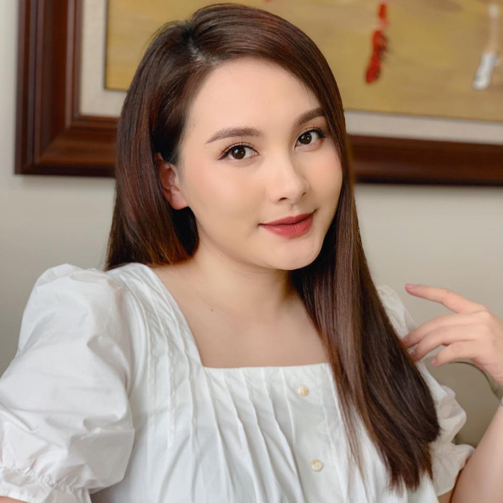 Sự nghiệp lẫn hôn nhân viên mãn là bí quyết giúp Bảo Thanh ngày càng xinh đẹp mặn mà.